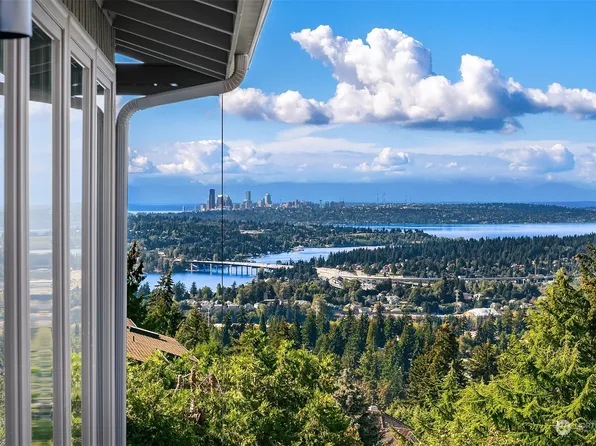 14132 SE 44th Street, Bellevue, WA 98006