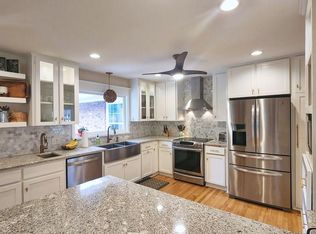 320 Dunedin Dr, Thomasville, GA 31792