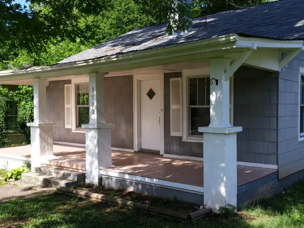 3512 Oak Grove St, Knoxville, TN 37920