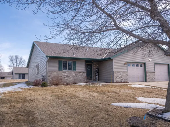 672 W River Dr, New London, MN 56273