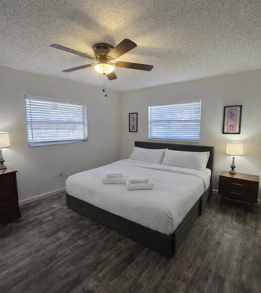 2 bed, 950 sqft, $2,000 — Photo 3