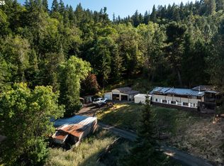 1896 SE Strong Ave, Roseburg, OR 97470