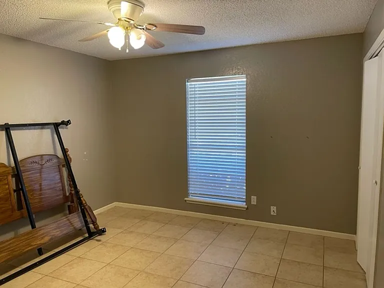1045 Clark Rd — Photo 9