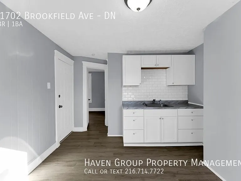 11702 Brookfield Ave #DN — Photo 7