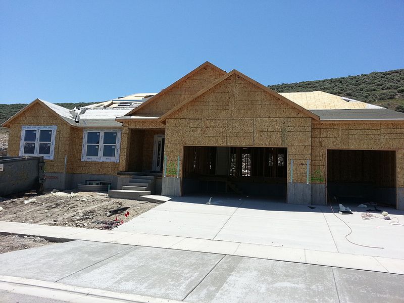2nd image of 131 W Parkside Dr
