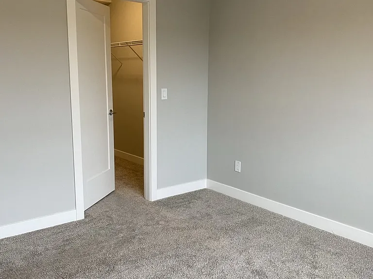 3030 Gladwin Rd — Photo 43