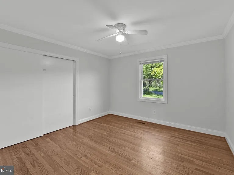 810 Wisteria Dr — Photo 15