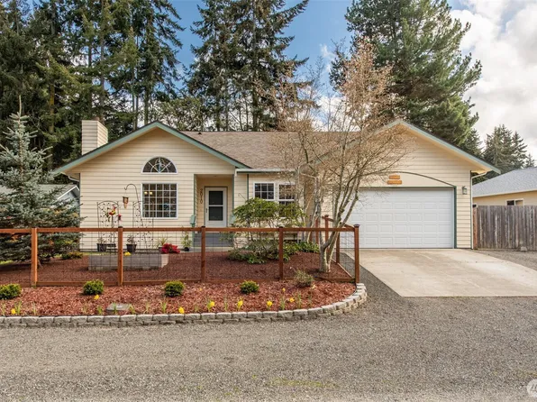 2010 Westview Dr, Port Angeles, WA 98363