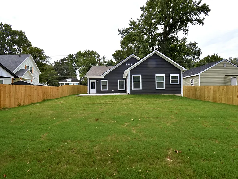 313 W Forest Ave — Photo 14