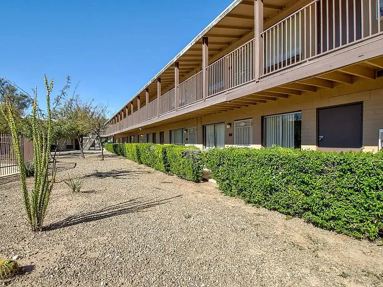 The Axis - Tucson Apartments — Photo 8