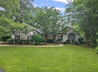 255 S Shore Dr, Newnan, GA