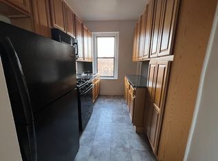 240 E 18th St APT 4B, Brooklyn, NY 11226