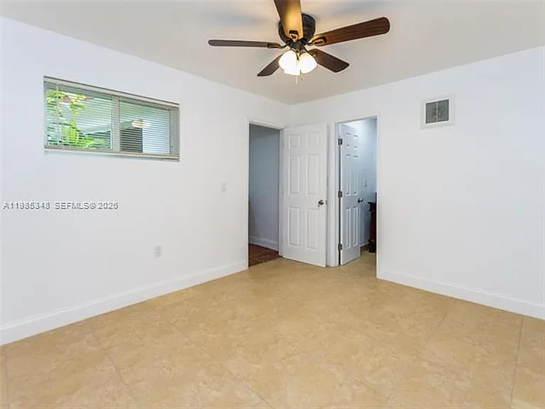 6300 NW 41st St — Photo 18