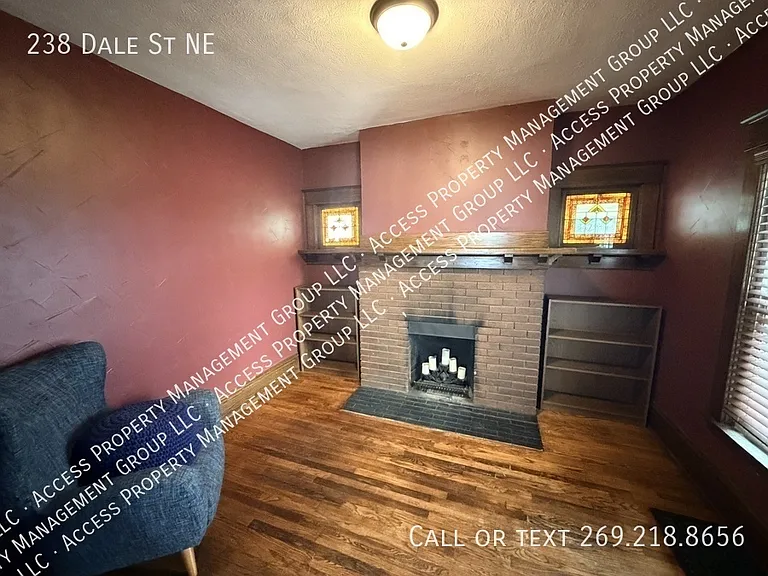 238 Dale St NE — Photo 9