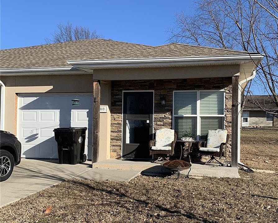 1st image of 900 Riffle Dr