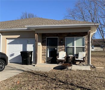 900 Riffle Dr, Pleasant Hill, MO, 64080