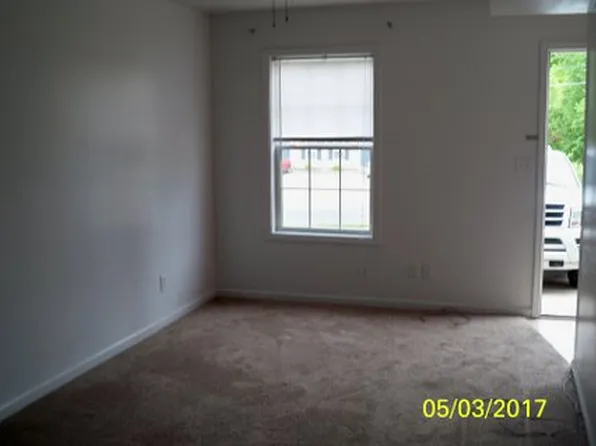 808 Golfview Pl #B, Clarksville, TN 37043