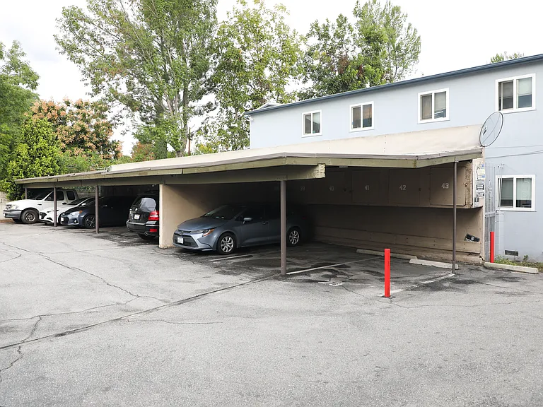Oxnard apartments — Photo 8