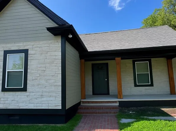 409 E Whittington St, Greensboro, NC 27406