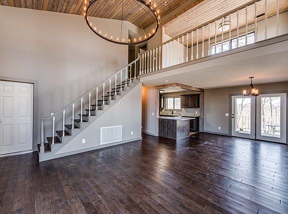 4th image of 4889 Fox Knob Ln