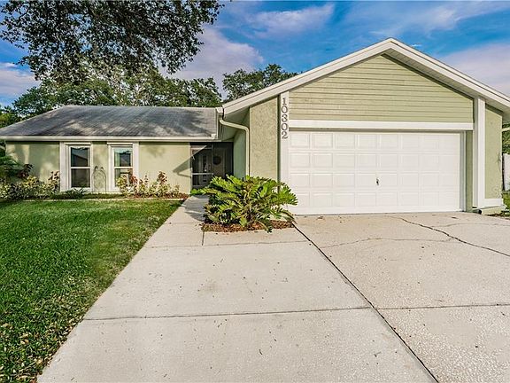 4th image of 10302 Hobie Ct