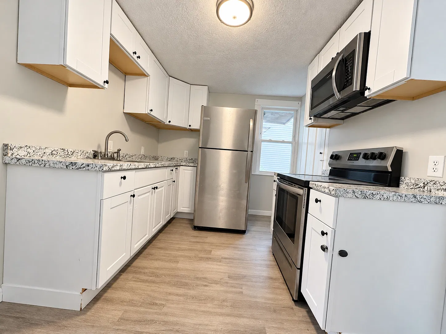 2 bed, $1,995 — Photo 3