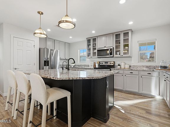 3rd image of 4040 E RANCH Road