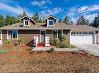 19607 17th St SW, Lakebay, WA 98349