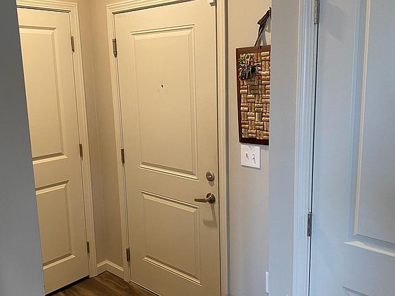 3rd image of 527 A/b