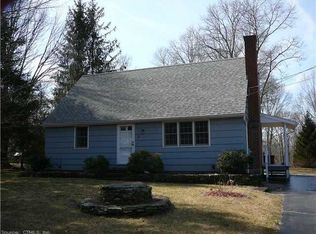 92 N Pond Rd, Amston, CT 06231