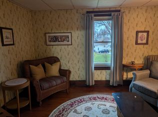 925 Wayne St #2, Saint Joseph, MI 49085