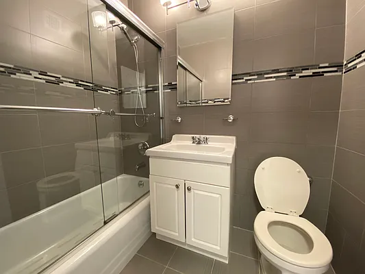 Rented by Compass | media 12