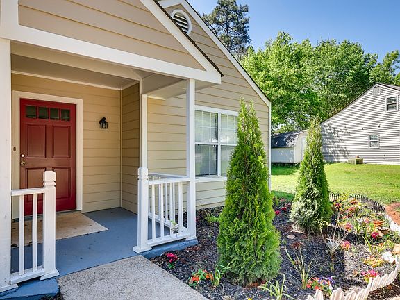 4th image of 5145 Hill Farm Dr NE