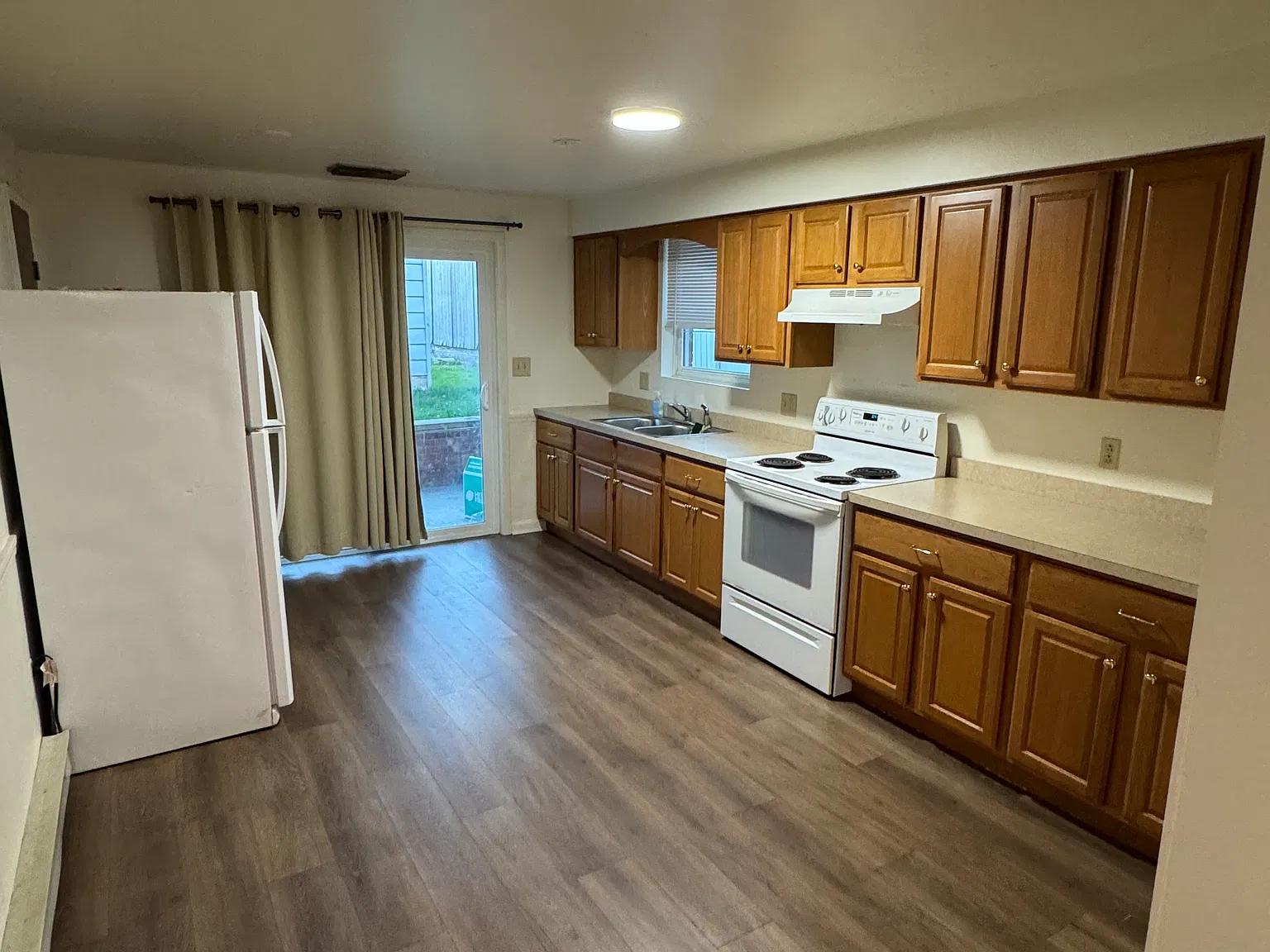 2 bed, 1240 sqft, $1,000 — Photo 3