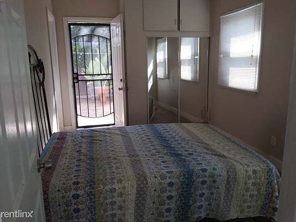 4th image of 619 S 42nd St