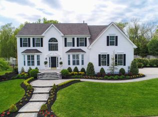 11 Salinger Ct, Sewell, NJ 08080