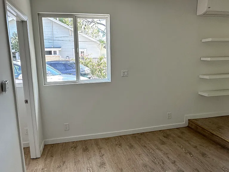 1407 Talmadge St #1407 — Photo 10