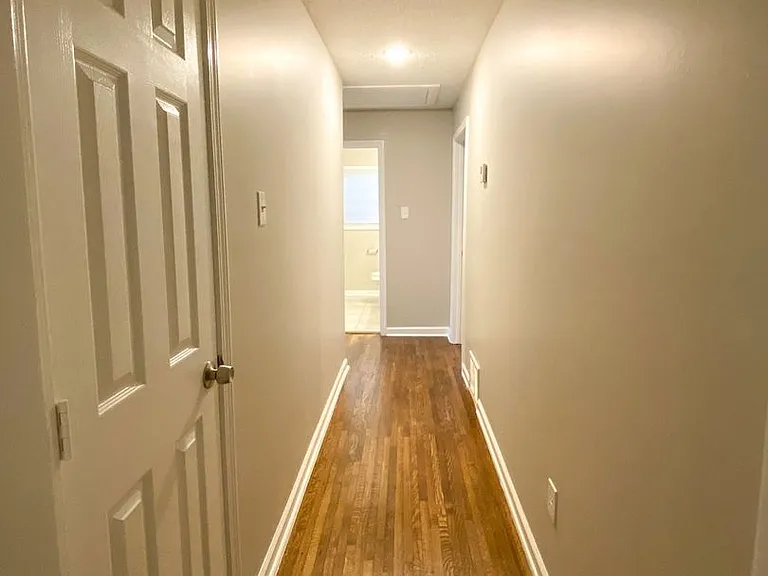 4454 Kimball Ave — Photo 3