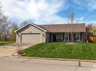 2705 Winterbrook Dr, Lawrence, KS 66047