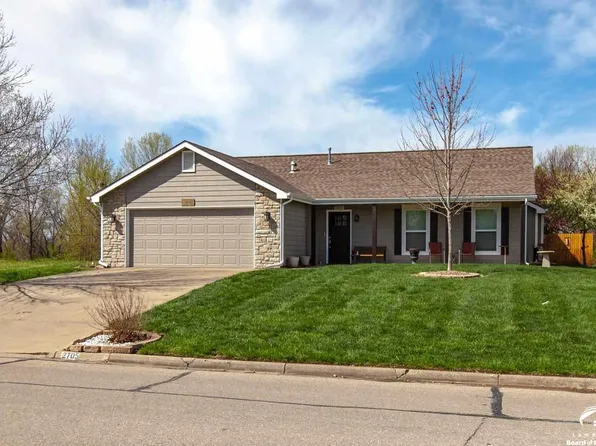 2705 Winterbrook Dr, Lawrence, KS 66047