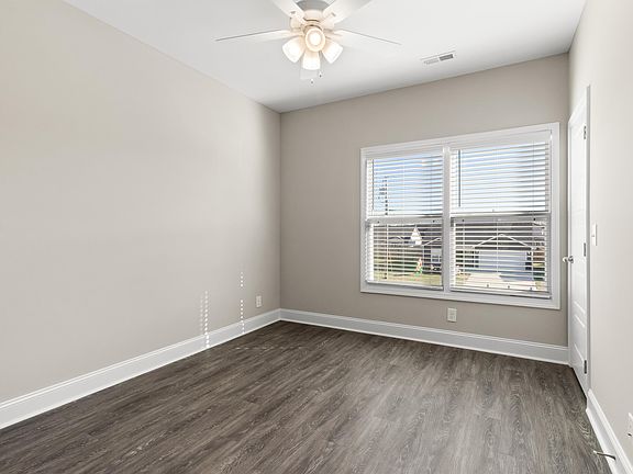 2nd image of 203 Copeland Rd Building B-6-6