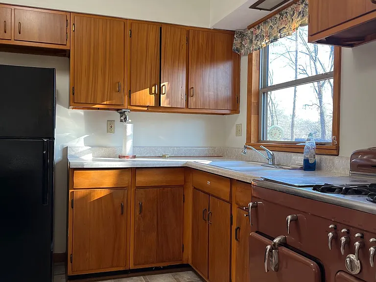 1119 S Longwood Dr — Photo 10