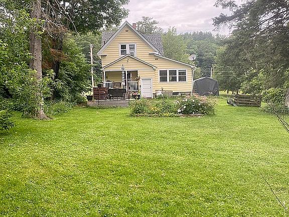 4th image of 71 Oak Hill Ave