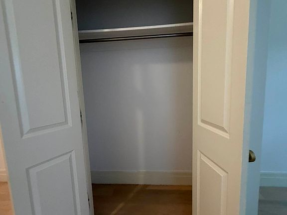 4th image of 371 Mac Donough St
