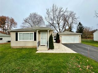 526 Klem Rd, Webster, NY 14580