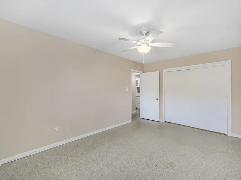 211 Danube — Photo 85