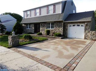 57 Dawn Rd, Levittown, PA 19056