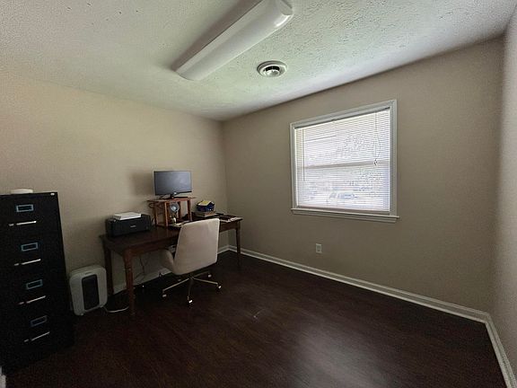 5th image of 3309 Valwood Ct