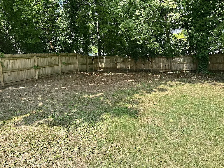 604 Cumberland St — Photo 8