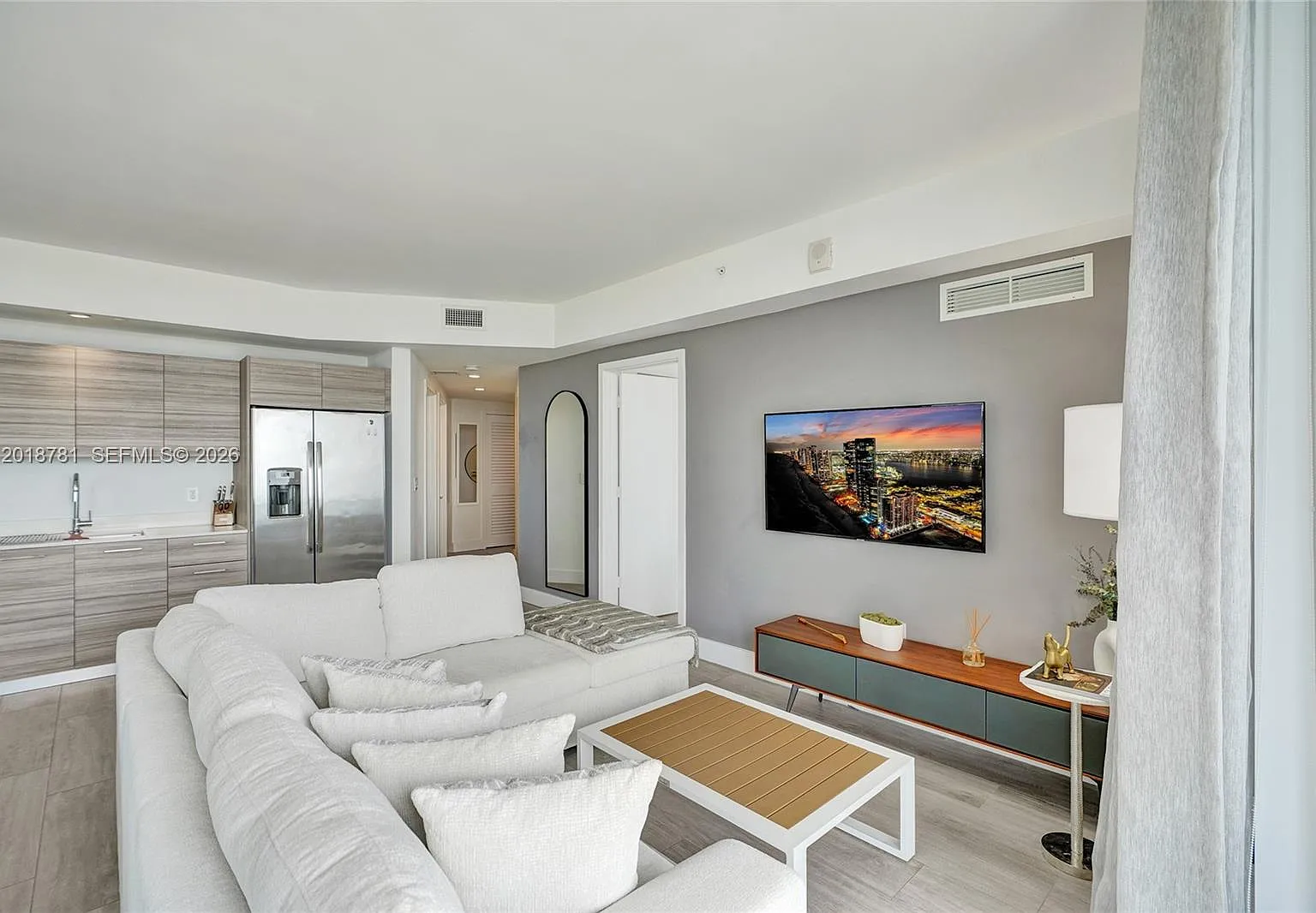 3401 Midtown Condo — Photo 3